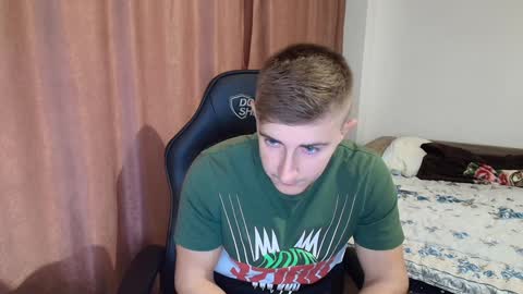 todhorny987 online show from December 12, 9:08 am