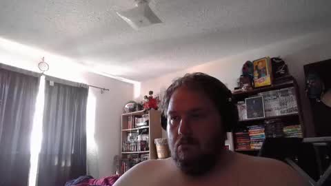 Toede online show from September 17, 6:11 pm