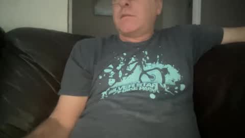 Joshua1983 online show from December 31, 4:25 pm