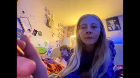 tohottohandletocoldtohold online show from March 4, 5:37 am