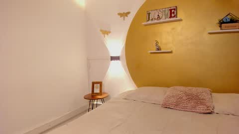 Tokyo  online show from November 21, 4:32 am