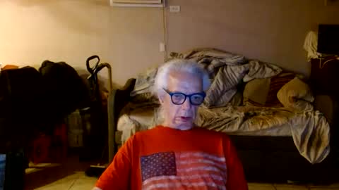 tom112292014 online show from May 27, 1:57 am