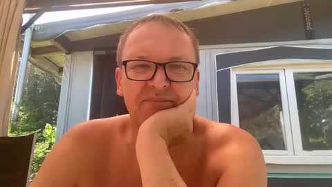 Tom online show from May 25, 10:21 am
