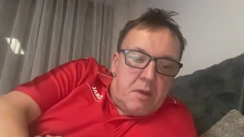 Tom online show from February 12, 5:16 pm