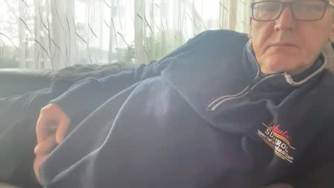 Tom online show from November 23, 7:50 am