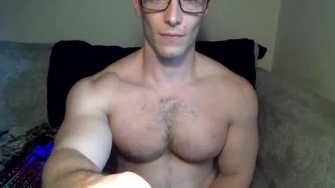 Snapshot of tom90ukx chatting on October 25, 5:24 pm tom90ukx online show from October 25, 5:24 pm