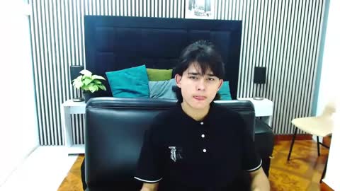 Snapshot of tom_0002 chatting on October 18, 9:08 pm tom_0002 online show from October 18, 9:08 pm