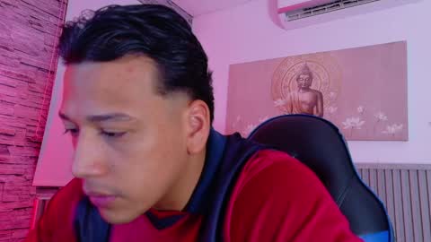 Tom muscle1 online show from April 18, 12:07 pm