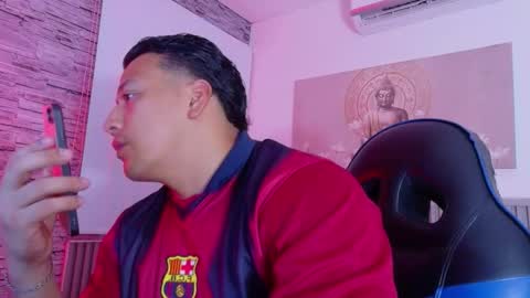 Tom muscle1 online show from March 23, 8:36 pm