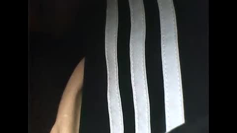 Snapshot of tomas0000 chatting on February 5, 8:54 am thomi online show from February 5, 8:54 am