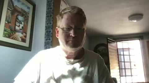 Hola online show from December 10, 8:49 pm