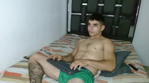 tomaz_18 online show from April 28, 2:27 am