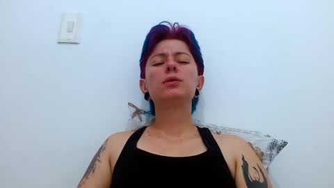 Blue online show from March 25, 7:09 pm