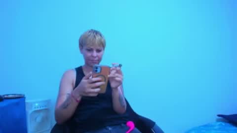 tomboygirl69 online show from June 9, 10:31 pm