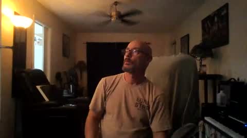 sirmuggsalot online show from August 5, 2:08 am