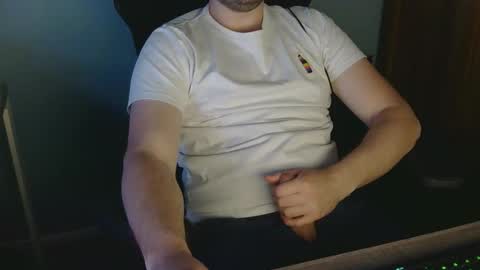 tomin3m online show from April 24, 7:05 pm