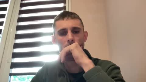 tommilovee online show from April 4, 7:48 am