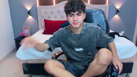 Tommy  online show from March 27, 4:07 am