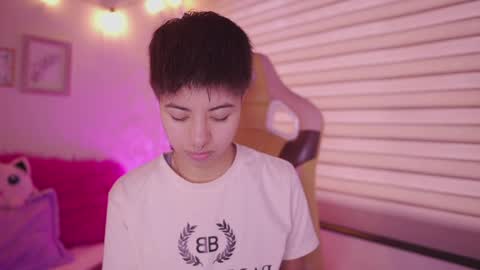 Blue  online show from April 9, 12:33 pm