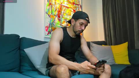 tommy_raym0ndg online show from February 11, 5:22 am