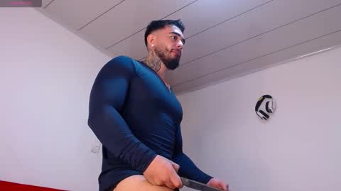 Steven online show from November 24, 5:22 pm