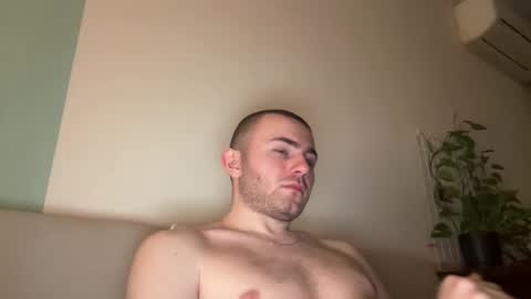 tommyflash_tut online show from February 10, 8:42 pm