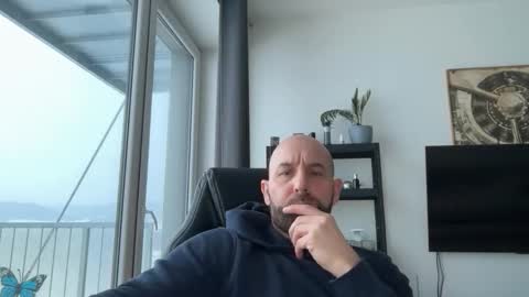 Thomas Fit online show from January 13, 7:05 am