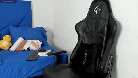 Tonny online show from April 25, 2:03 am