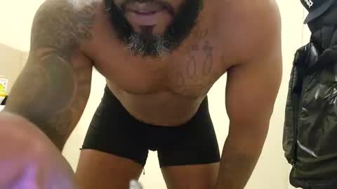 Tony546700 online show from January 13, 9:20 pm