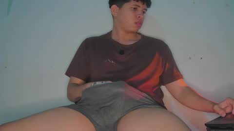 tony_marz online show from May 14, 4:54 am