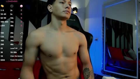 tony_petrov online show from April 26, 1:42 pm