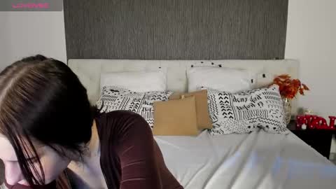 tonya_gray online show from December 12, 5:31 am