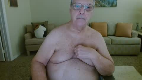 tonysview12000 online show from October 8, 9:32 pm