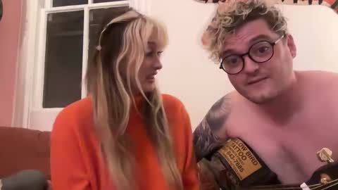 Snapshot of toobna2 chatting on October 25, 4:35 am toobna2 online show from October 25, 4:35 am