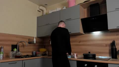 toohornyserj online show from November 7, 9:17 pm