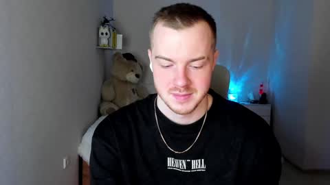 toohornyserj online show from January 15, 11:51 pm