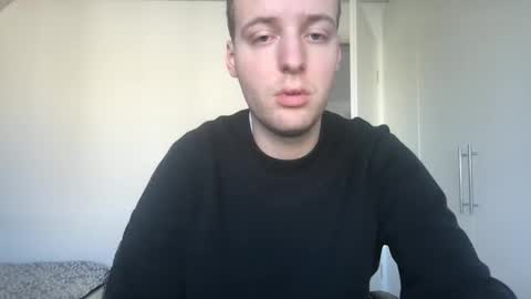 Max online show from November 19, 9:19 am