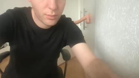 Max online show from February 14, 1:03 pm