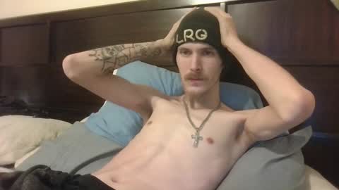 TooTall803 online show from December 2, 3:19 am