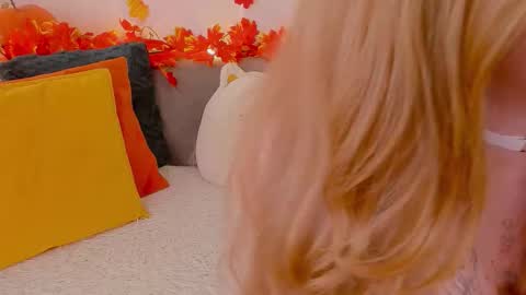 Tori online show from November 16, 8:27 am