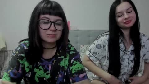 your personal gothic girl check it    online show from January 3, 10:40 pm