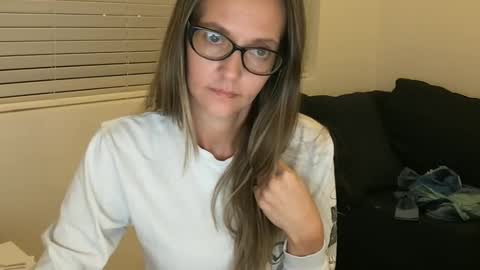 Tori Ryann online show from December 20, 5:57 am