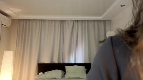 Kate online show from April 18, 4:25 am