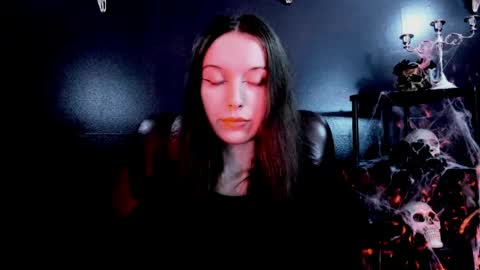 toxicdomme online show from March 27, 7:48 pm