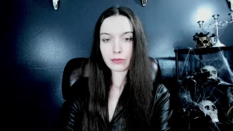 toxicdomme online show from April 1, 5:10 pm