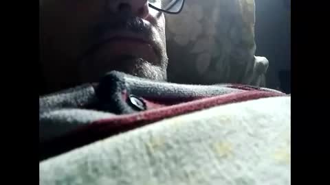 Snapshot of tra649167 chatting on February 26, 6:15 pm tra649167 online show from February 26, 6:15 pm