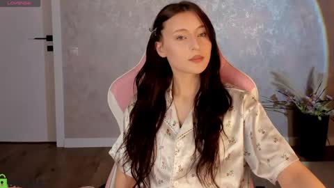 tracey_gill online show from May 22, 10:33 am