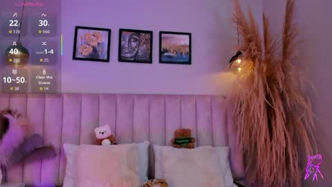 Tracy  online show from May 26, 8:37 pm