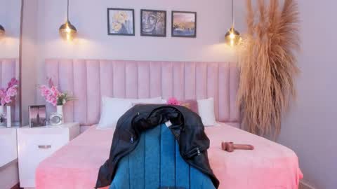 Tracy  online show from February 7, 9:07 pm