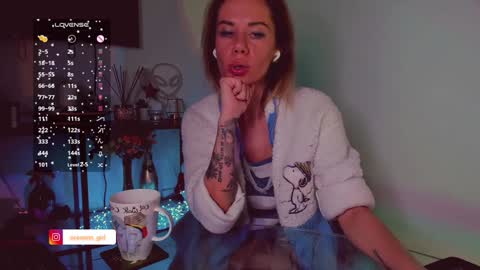 Hey my name is Kiri Kiri online show from January 19, 8:51 pm